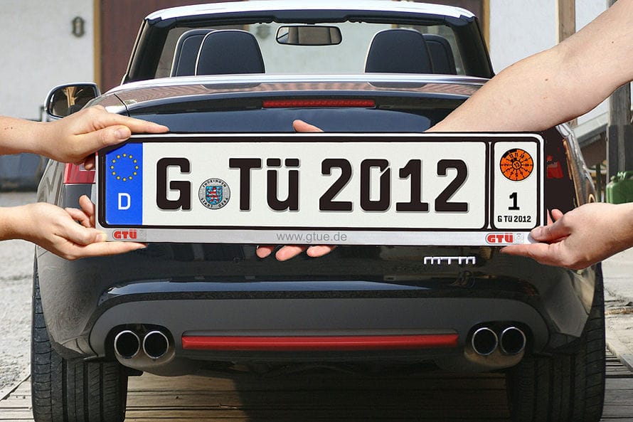 Két autó – egy rendszám