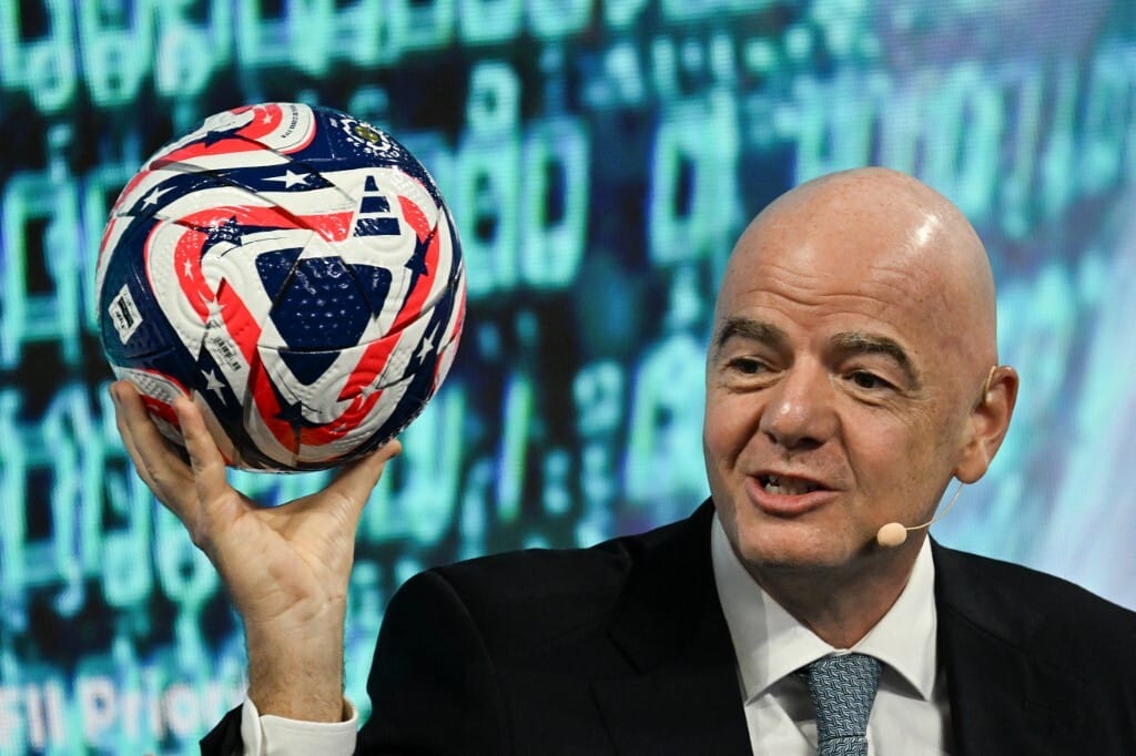 FIFA: A Coldplay-jel szervezik a 2026-os vb-döntő félidei show-ját