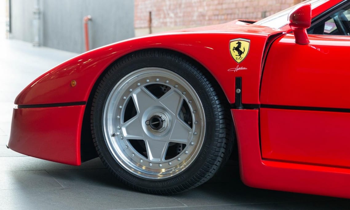 Olasz legenda: eladó egy alig használt Ferrari F40