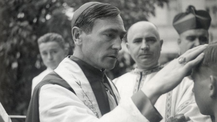 Az emberkatedrális - 125 éve született Márton Áron püspök