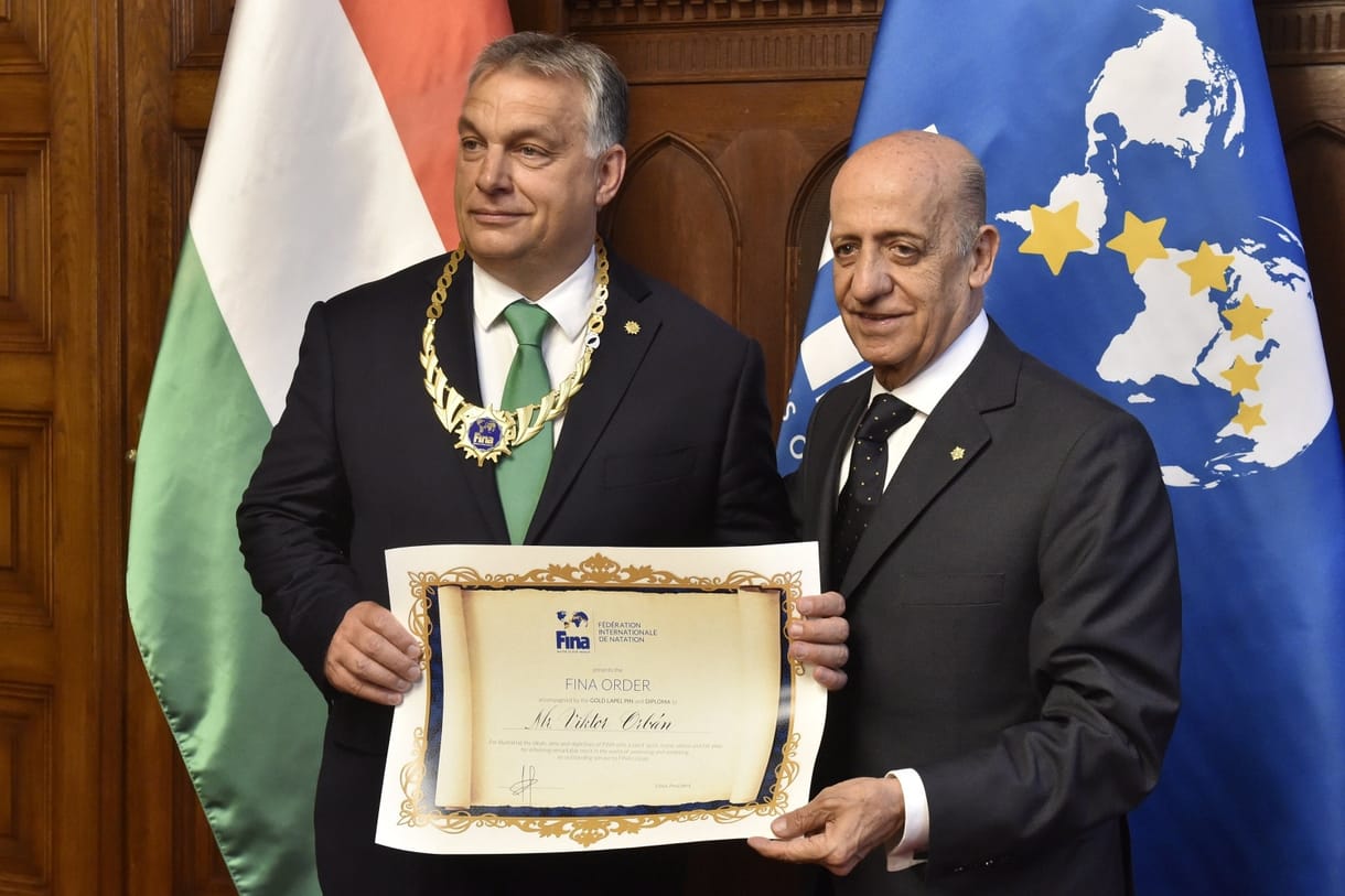 Ezt a videót Orbán FINA-díjáról sokáig nem fogja elfelejteni