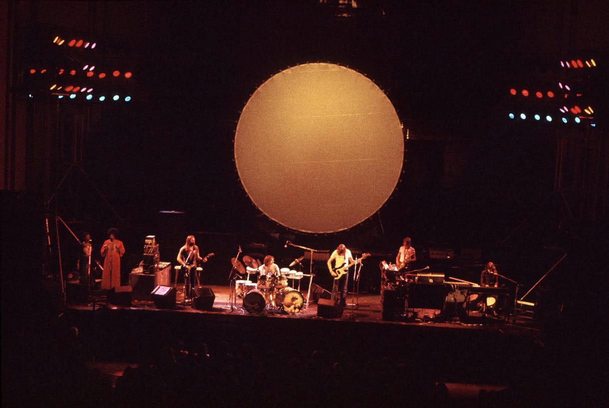 Eltelt fél évszázad, de a Pink Floyd remekműve ugyanúgy csillog a holdfényben