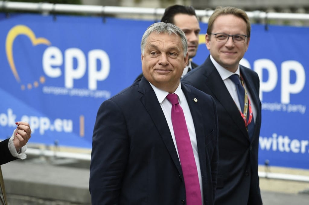Feltételes szakítás: a Merkel-gyűlölő németeken múlik a Fidesz néppárti jövője