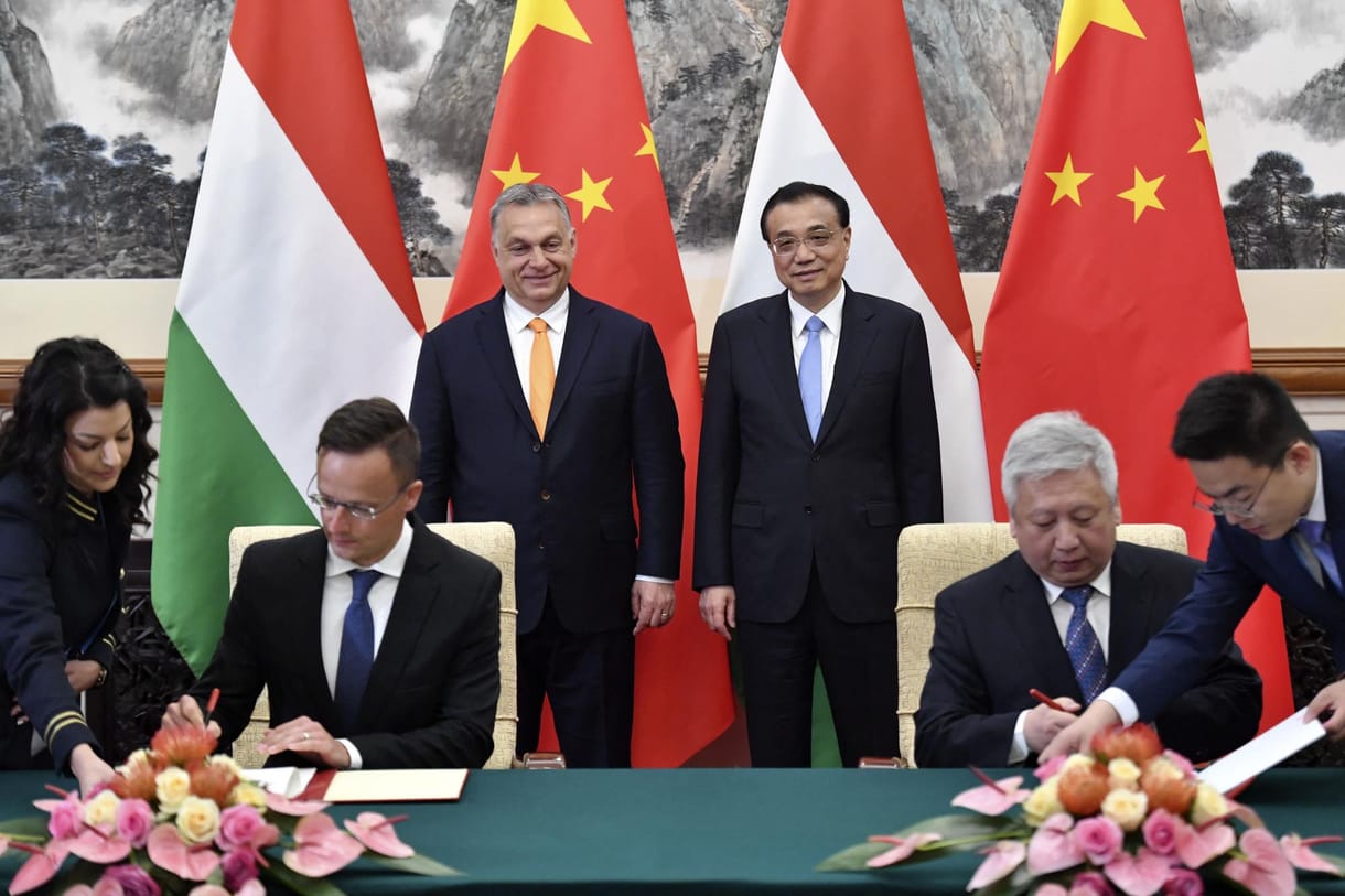 Hiába szeretne Orbán másik globalizációt