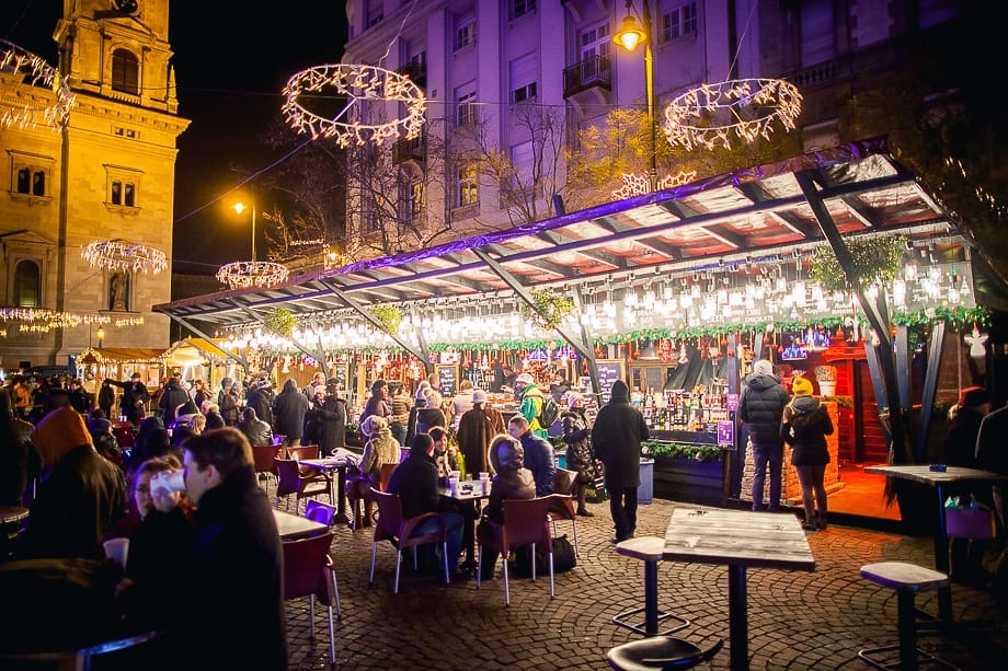 Láthatatlanul is jelen vannak a rendőrök az adventi vásárokban