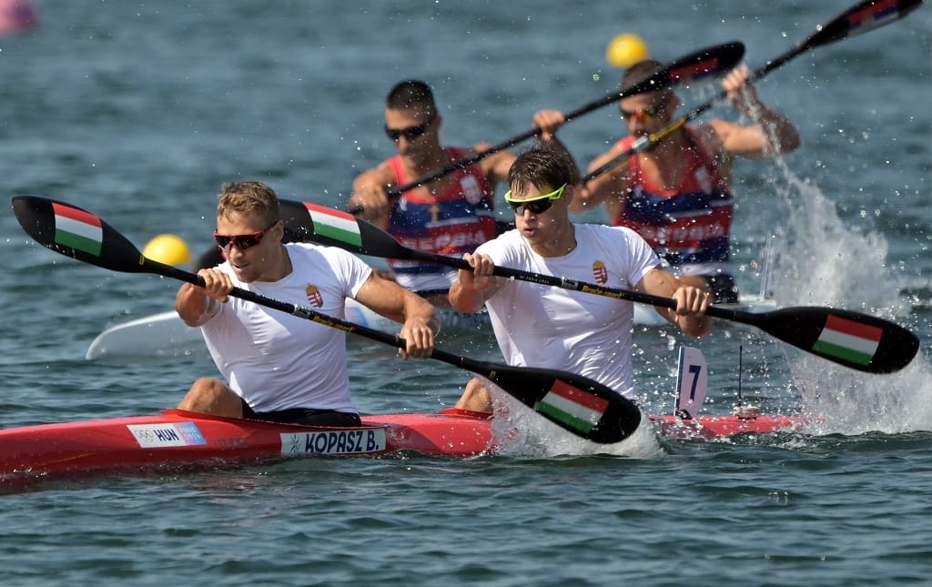 Jól kezdtek a kajak-kenusaink, a női kézilabda- és vízilabda válogatott is a negyedöntőben búcsúzott - ez történt kedden az olimpián