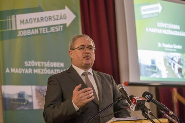 Kormánybiztos lesz a volt földművelési miniszter