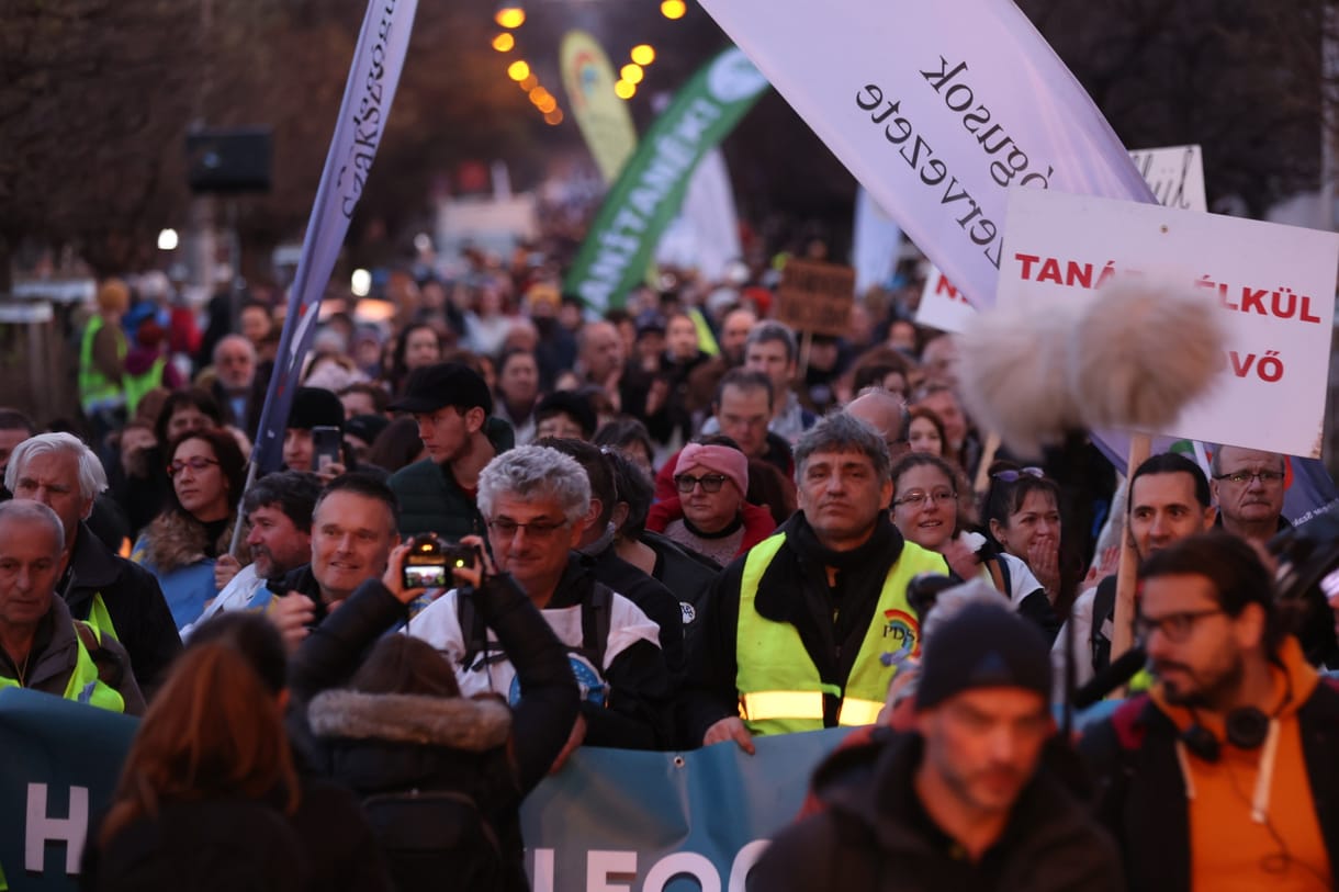 PDSZ: Ha nincs uniós pénz, a tanárok fizetésén sem emel a kormány