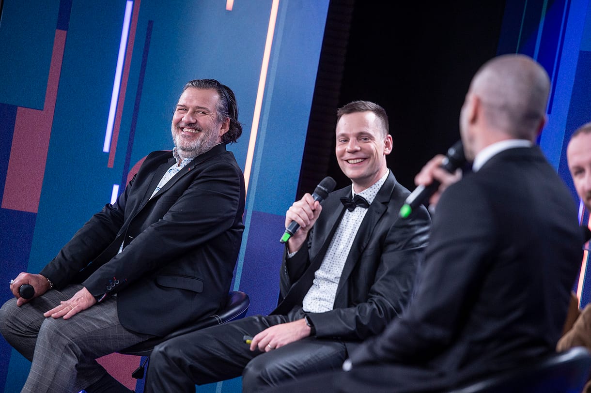 Duma Aktuál: Szijjártó Péter lehet a következő James Bond? 