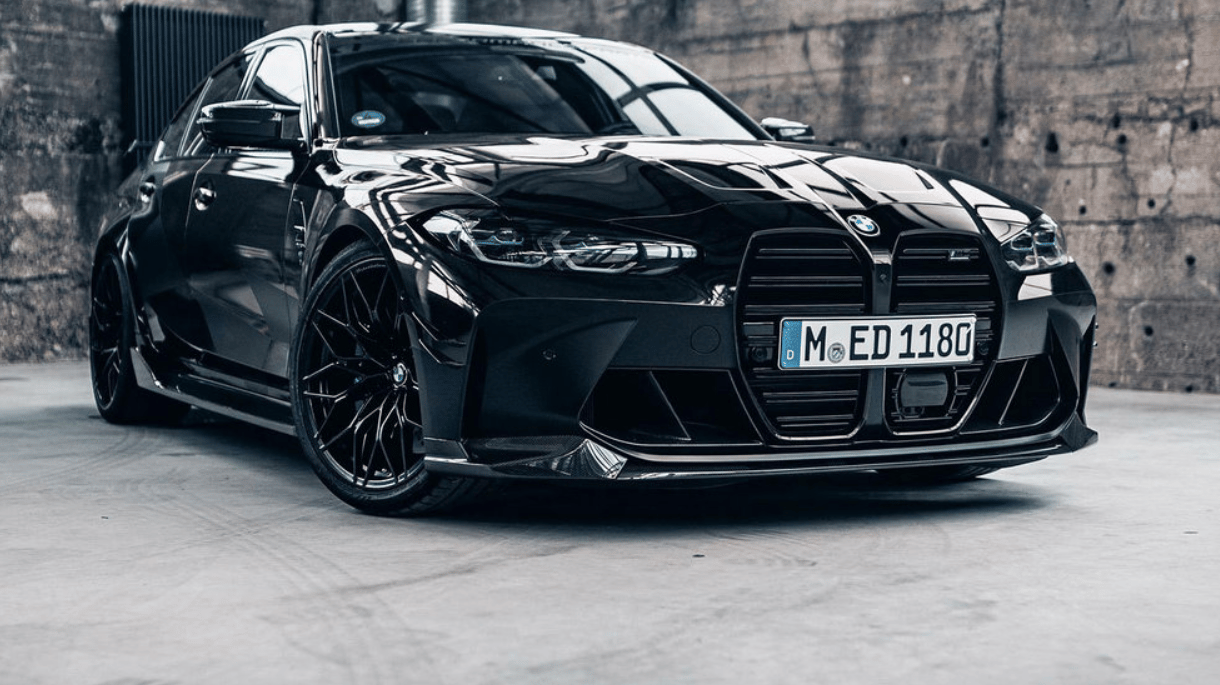 Fekete szín a megoldás az új BMW M3-as túlméretes hűtőrácsaira