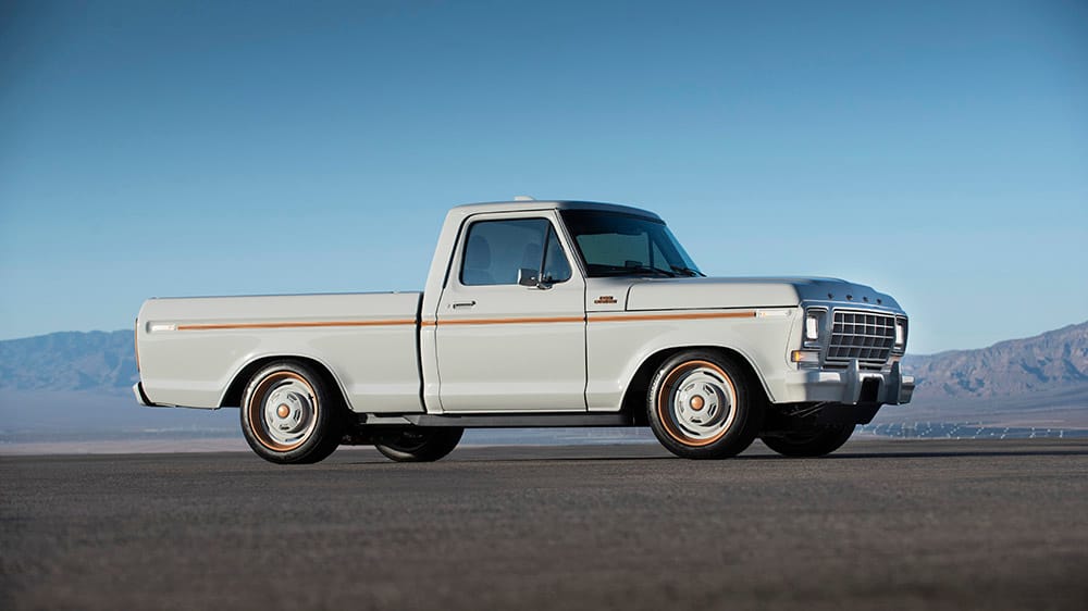 Polcról levehető elektromos motort kapott ez a 1978-as Ford retro pickup 