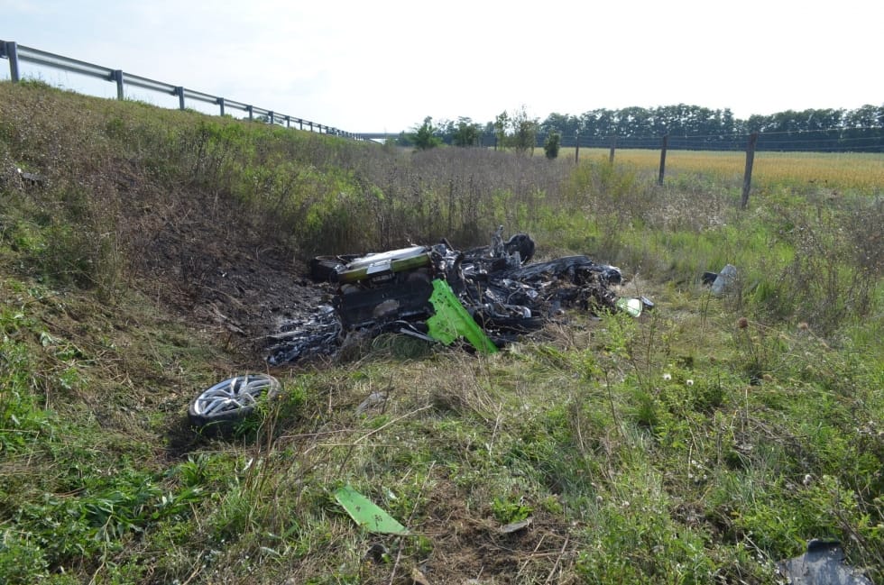 320-szal az M7-esen: letöltendőt kértek a Lamborghini sofőrjére