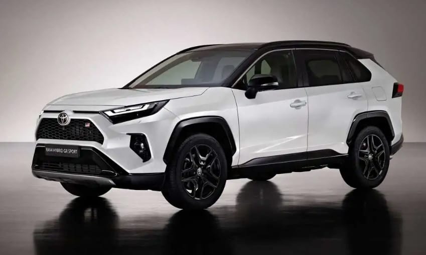 Több mint 1,8 millió Toyota RAV4-est kell visszavinni tűzveszély miatt