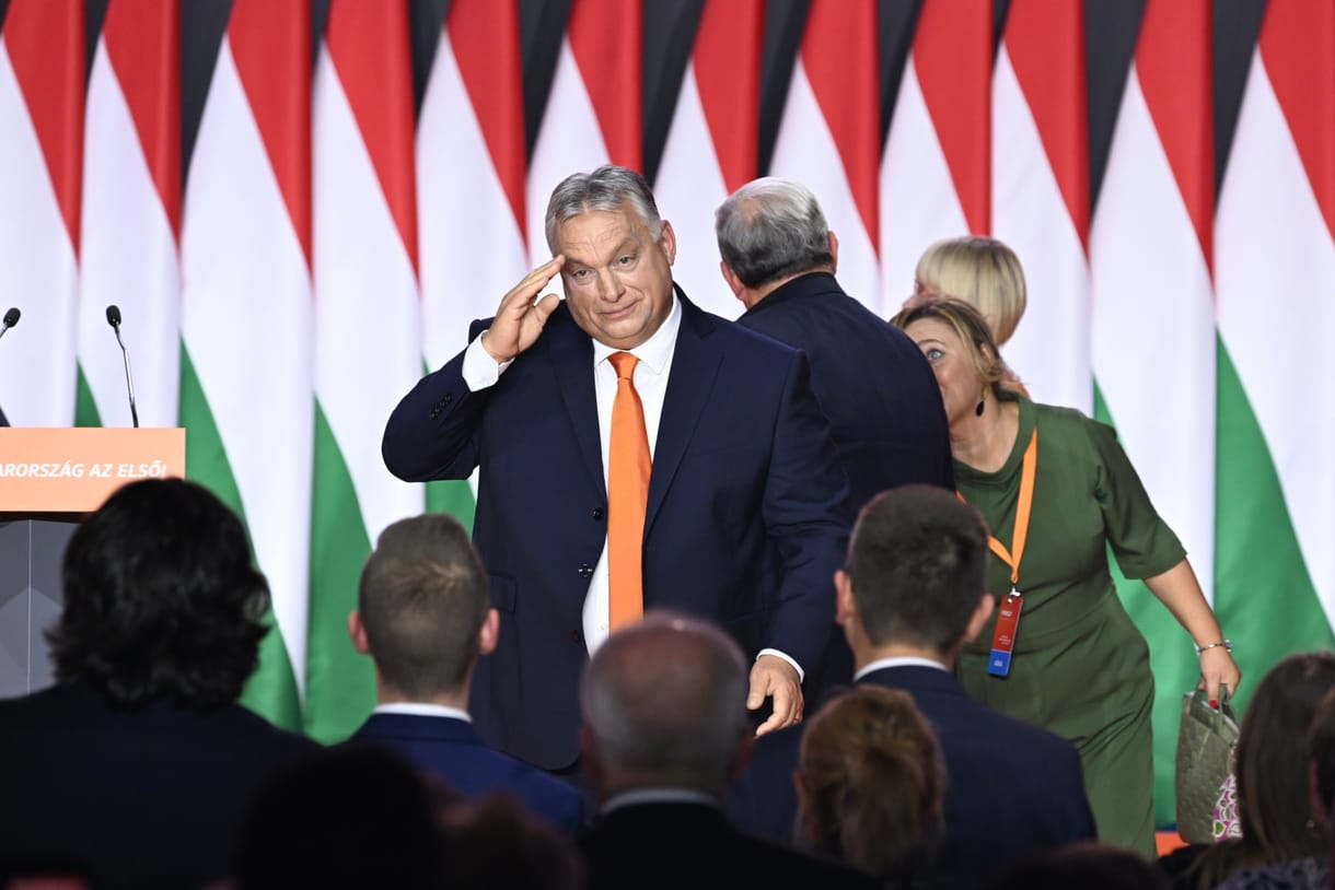 LMP: Orbán kérdezze meg a debrecenieket, gödieket, iváncsiakat akkumulátorügyben!