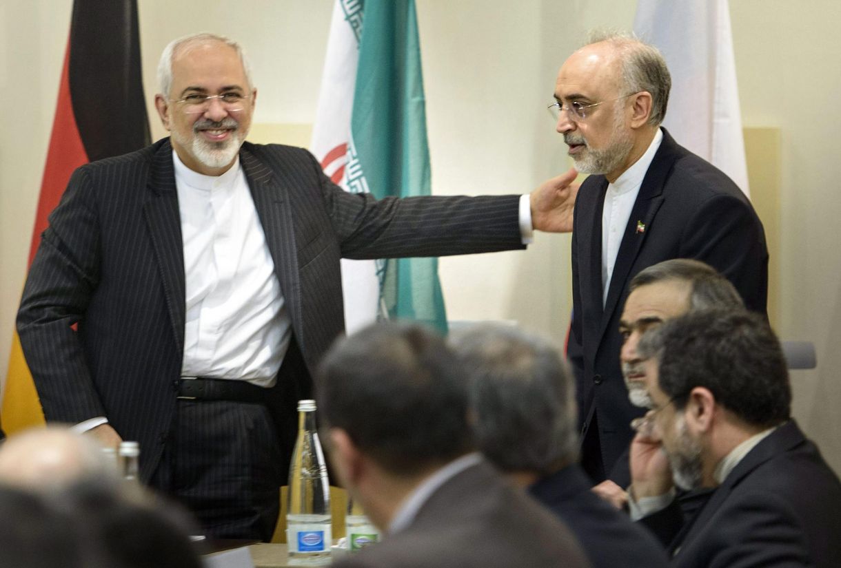 Irán külügyminisztere megígérte, nem kezdenek fegyverkezési versenybe