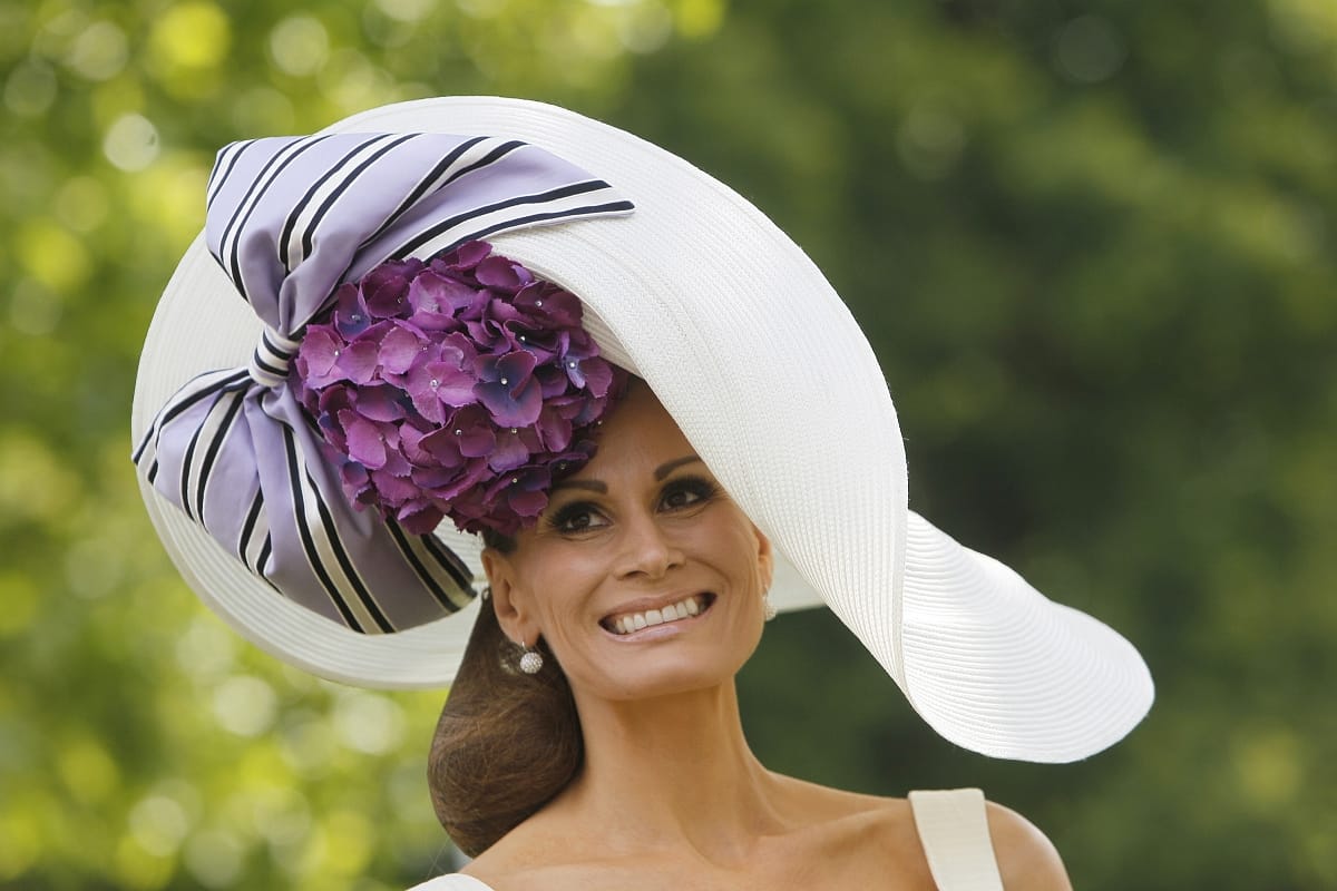 Hatalmas kalapokban szurkolnak az Ascot Derby-n