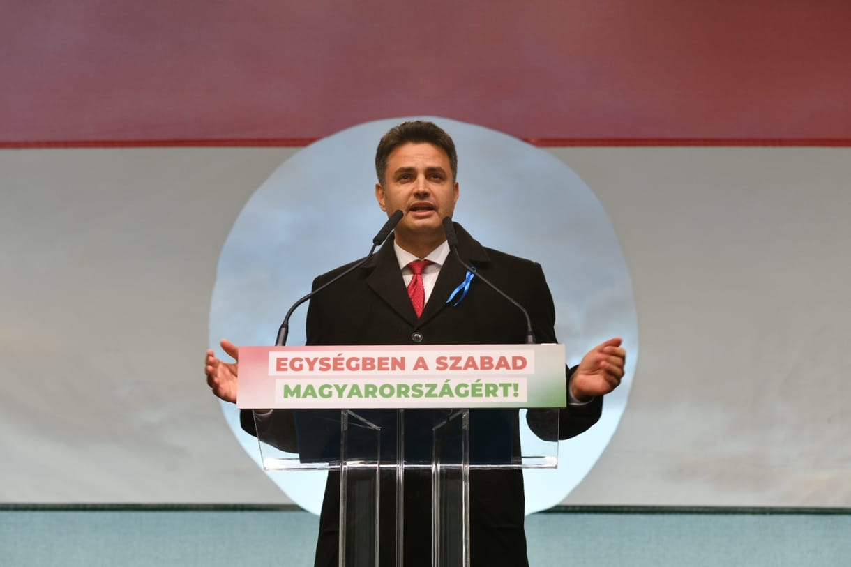 Müller Cecíliával egy repülőn utazott Brüsszelbe Márki-Zay Péter