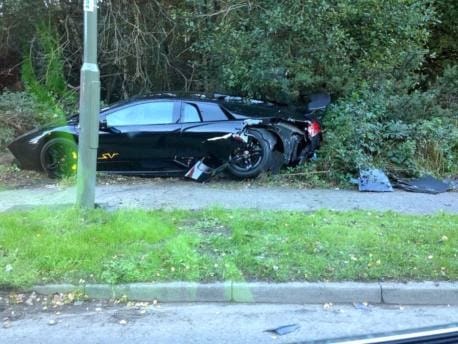 Ritka Lamborghinit törtek össze Nagy-Britanniában – fotó
