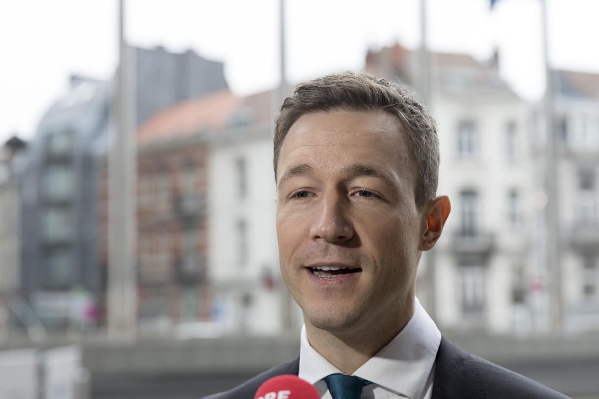 Szeretettel Bécsből: Senki nem állhat a törvény fölött, még a pénzügyminiszter sem