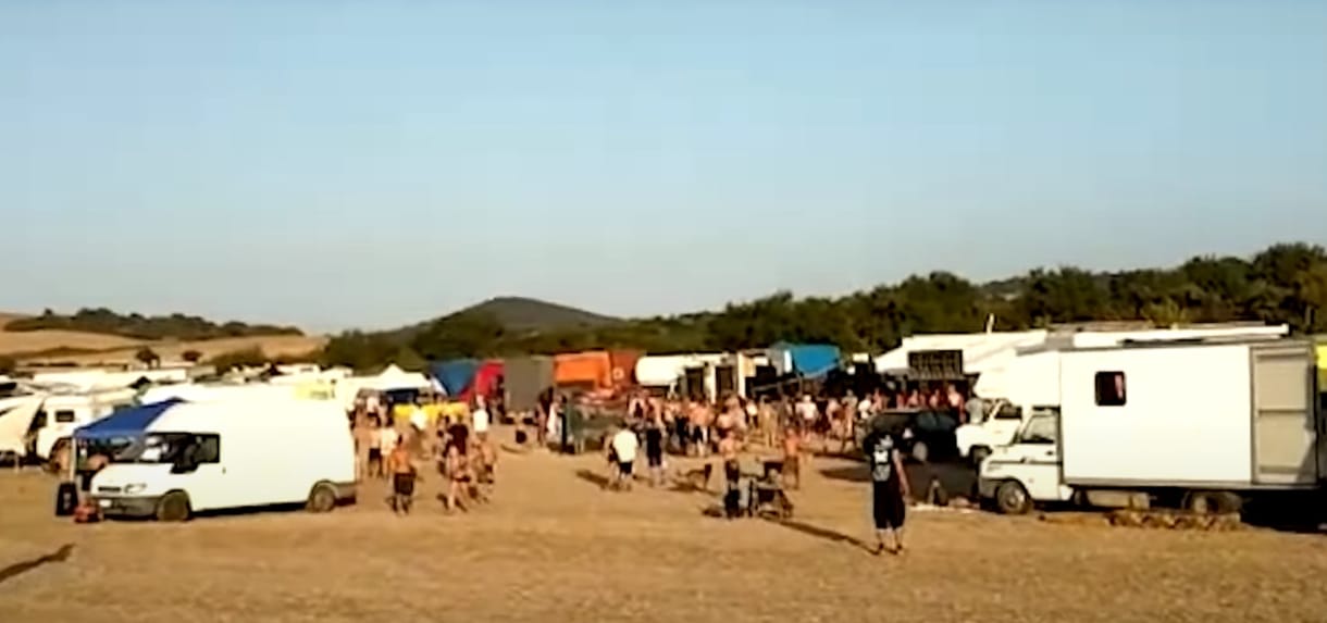 Hat nap után vetettek véget az illegális olaszországi rave-partinak a rendőrök