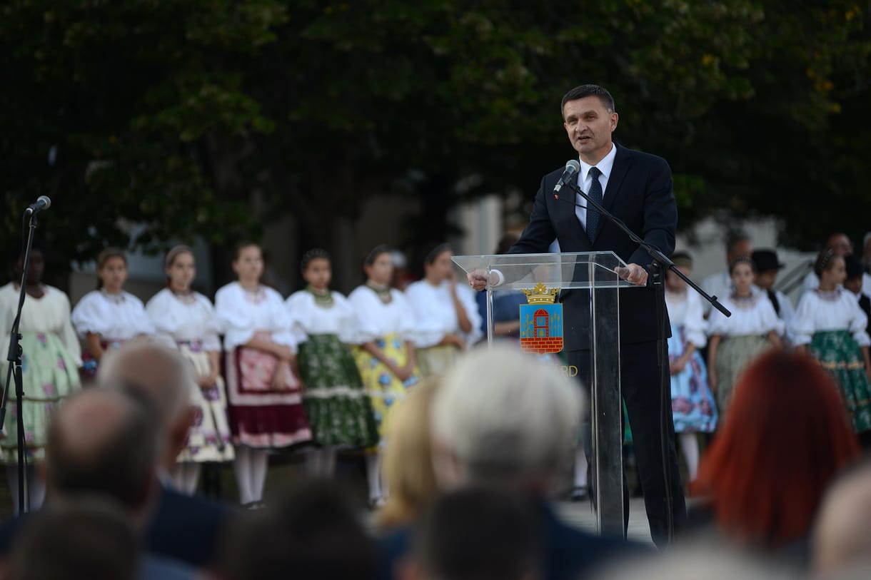 Bizalmi szavazás jöhet Szekszárdon a polgármester betegsége miatt