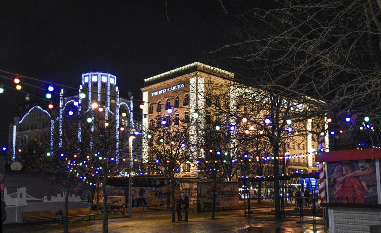 Nevet válthat a budapesti Ritz-Carlton, Al Habtoor Palace lehet belőle