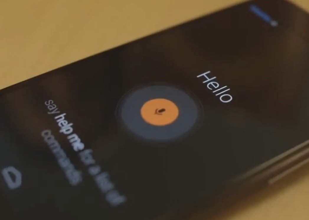 Menő funkciókkal újít a Moto X csúcsmobil