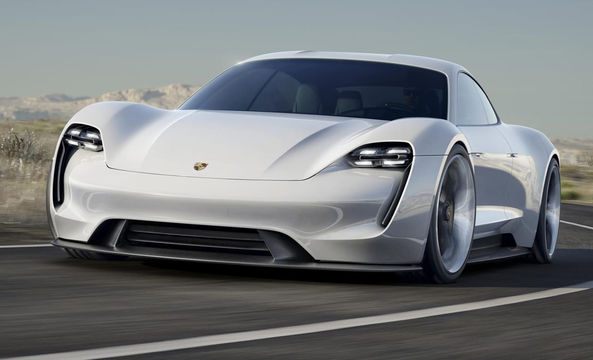 Jön a Porsche villanyautója, aminek nem a Tesla jelenti a mércét