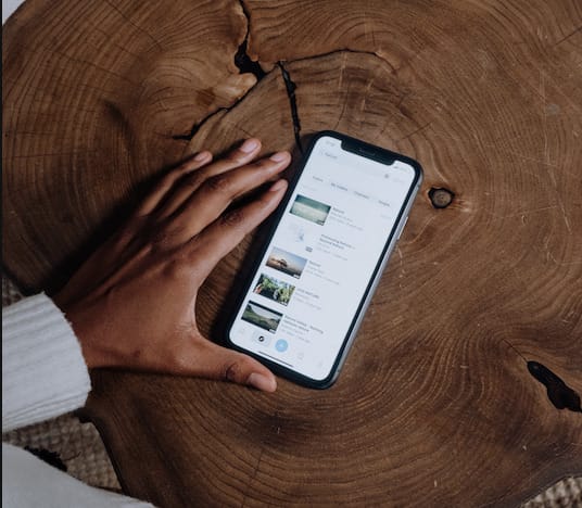 Egy egyszerű beállítással keresztbe tehet az iPhone-tolvajoknak