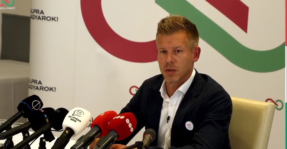 Magyar Péter feljelenti Orbán Viktort a háborús kampány miatt
