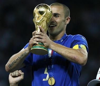 Az aranylabdás és világbajnok Cannavaro Dubajba igazolt