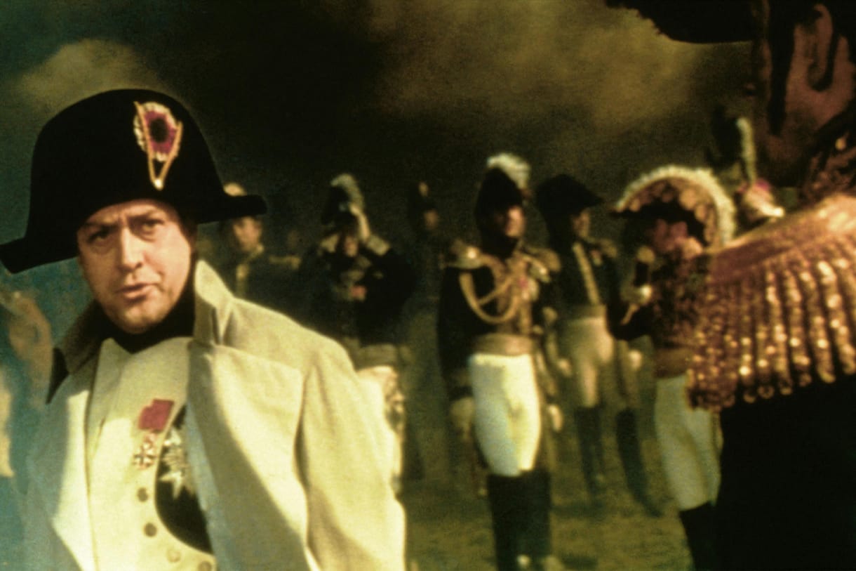 Gigantikus, brutális, bizarr: Napóleon a filmvásznon a mozi hőskorától máig