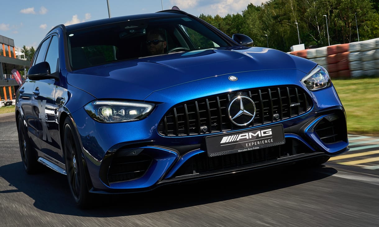 Alig veszik, így távozik a kínálatból a méregerős, de csak 4 hengeres Mercedes-AMG C 63