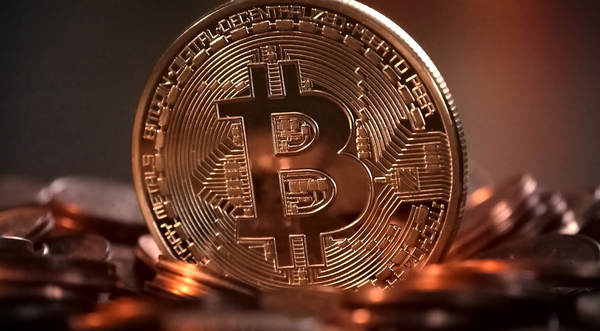 Lopott pénz miatt tartóztattak le három bitcoinkereskedőt