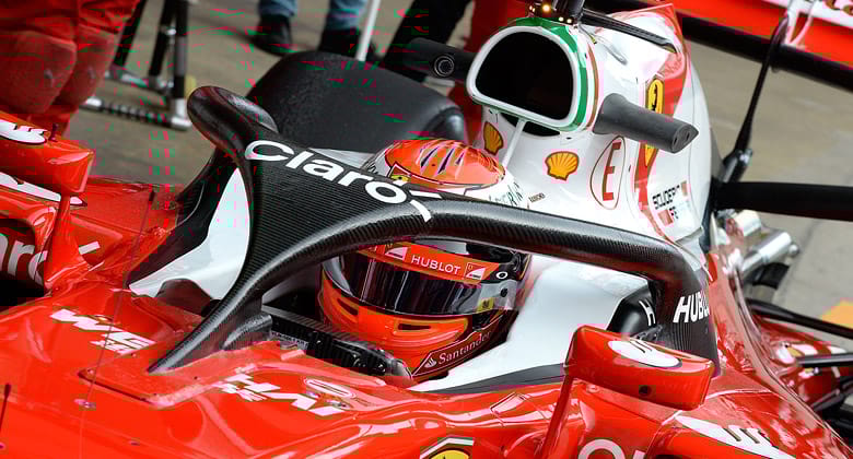 Räikkönen Ferrarija már megkapta a bukókeretet