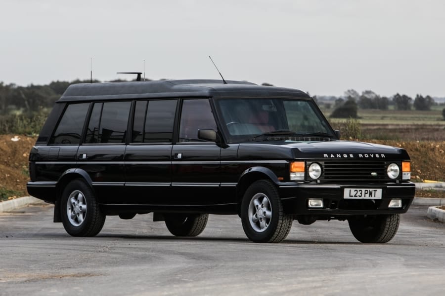 A brunei szultán mindenben az egyedit szerette: mint ez a 6 méteres Range Rover limuzin