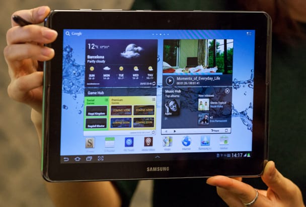 Extra nagy táblagéppel készül a Samsung