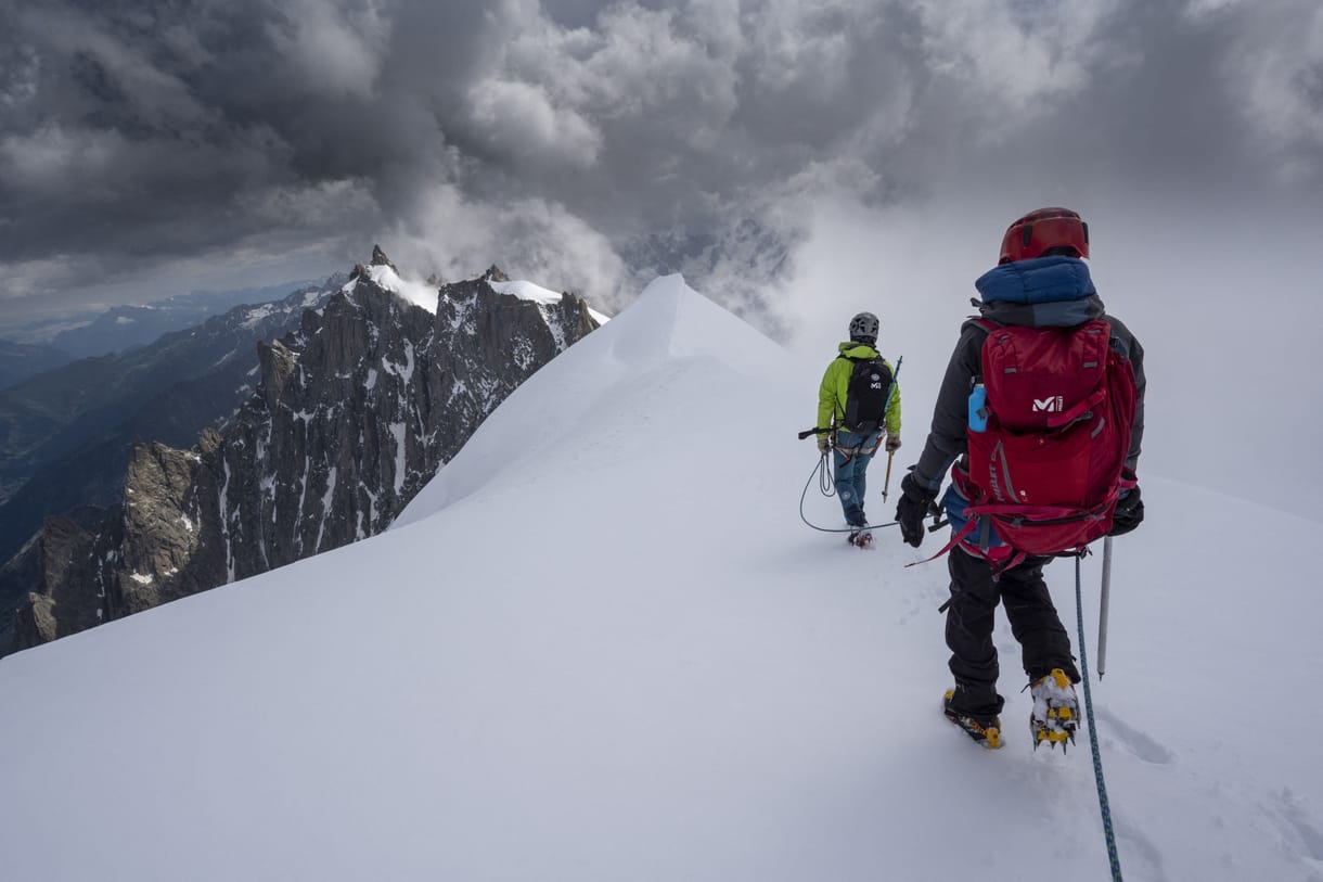 15 ezer eurót követel a Mont Blanc hegymászóitól temetési és mentési költségekre egy francia polgármester
