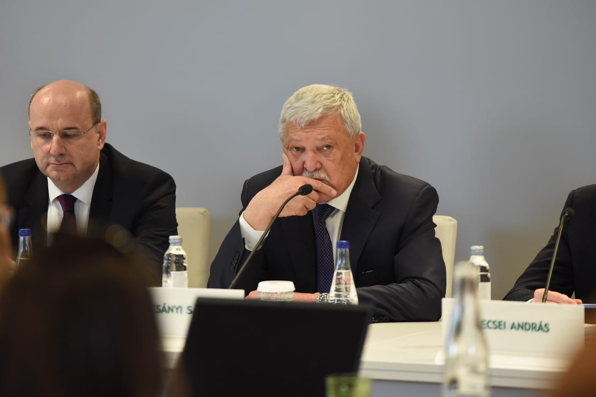 Csányi Sándor elárulta, mennyire fél Mészáros Lőrinc szuperbankjától