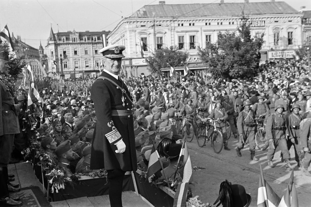 Medián: Horthy a legmegosztóbb XX. századi magyar történelmi vezető, még Kádárt is előzi