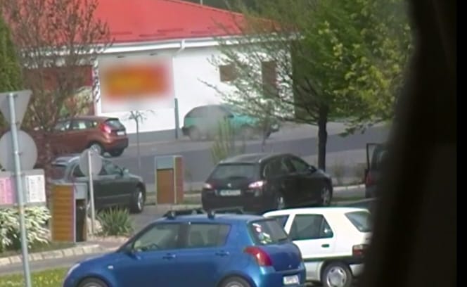 Videó: Egy budapesti áruház parkolójában akarta felrobbantani Suzukiját egy férfi
