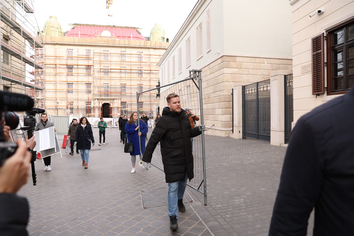 Kordonbontás után: Orbán sajtófőnöke szerint nem ülésezik ma a kormány