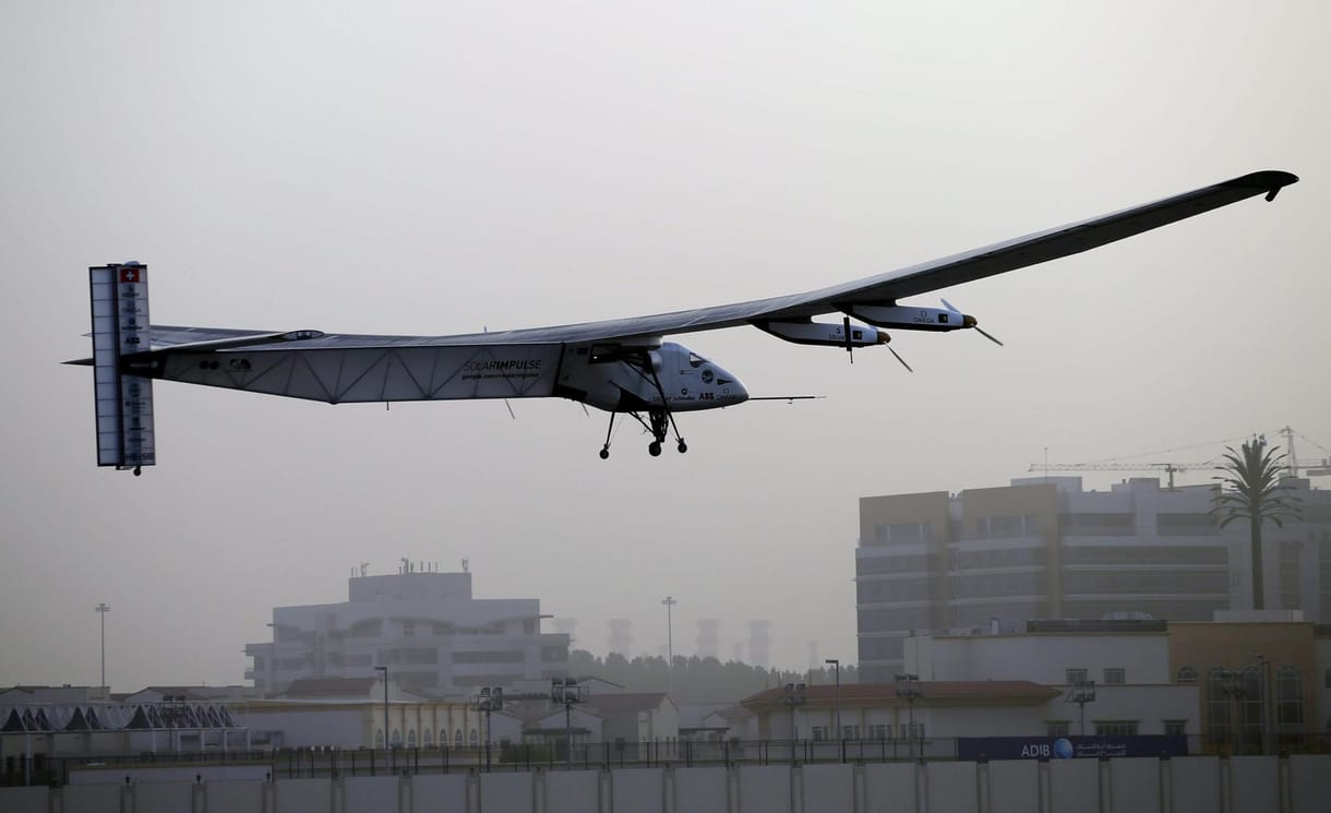 Máris rekordot döntött a Solar Impulse 2 napelemes gép