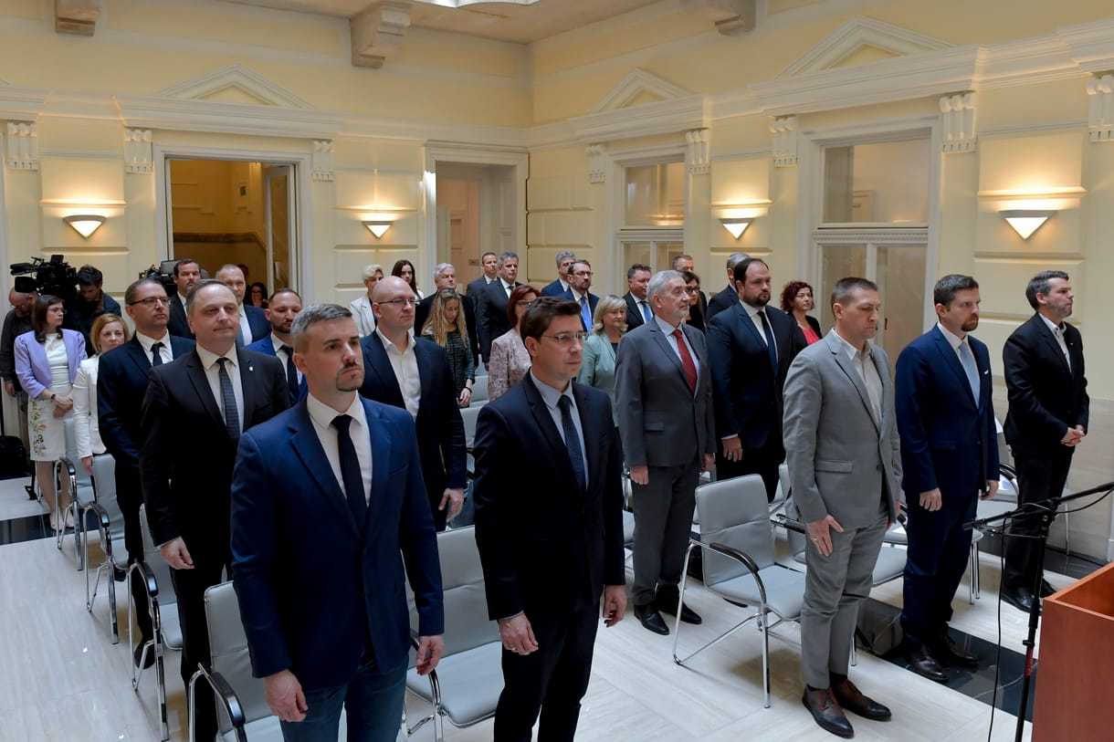 Gyurcsány, Jakab és Toroczkai is átvette a mandátumát