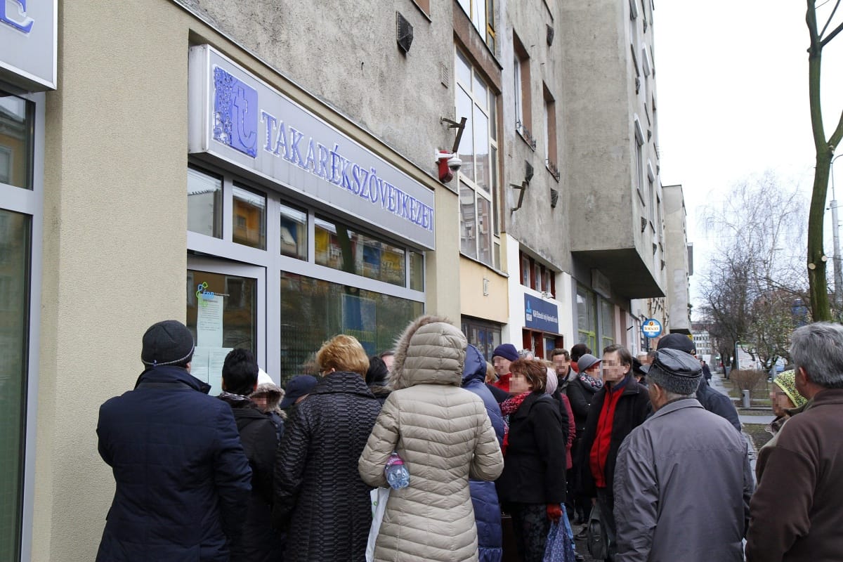 Kéne pénz pelenkára? Hát az ott van a Buda-Cashnél!