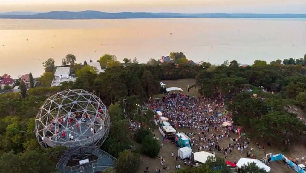 Balatonboglár is lombkoronaösvényt épít