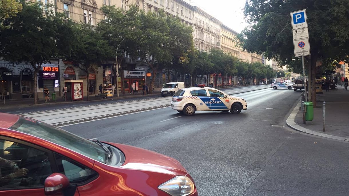Lezárta a rendőrség a Teréz körút Nyugati tér felé vezető oldalát 