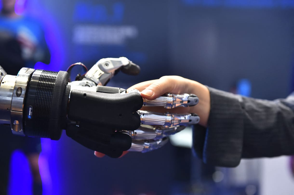 Kapok-e fizetésemelést, ha mesterséges intelligenciával dolgozom?