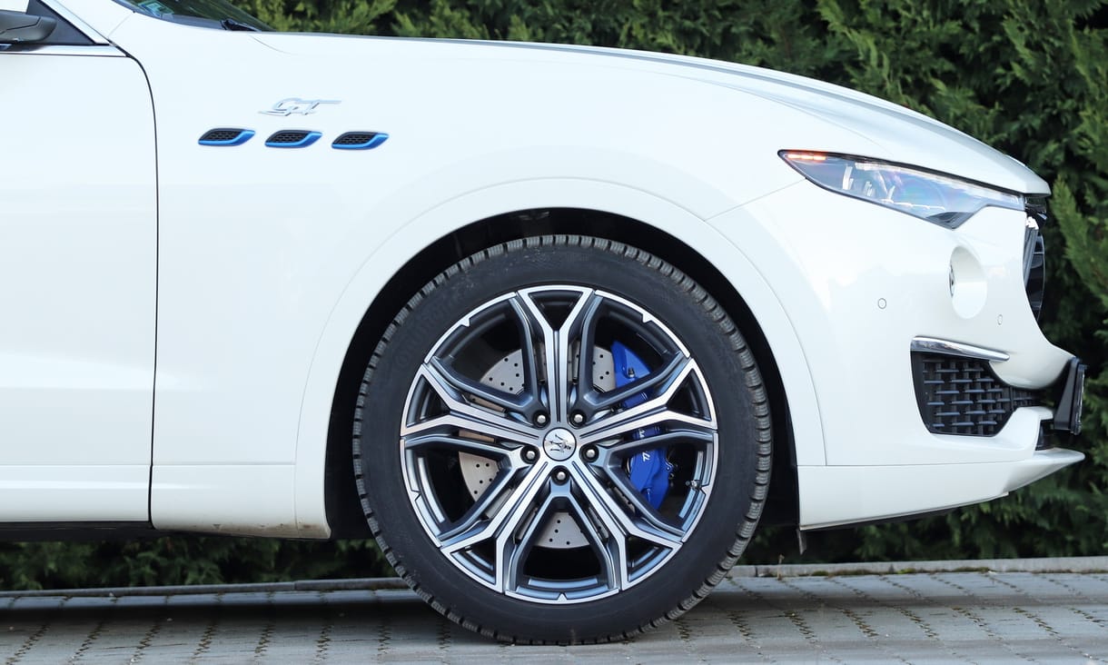 750+ lóerős elektromos SUV-ként érkezhet az új Maserati Levante