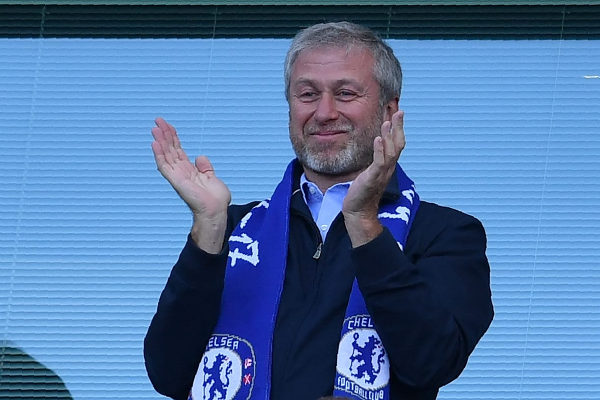 Bizonytalanná vált a Chelsea sorsa az Abramovicsra kivetett szankciók miatt